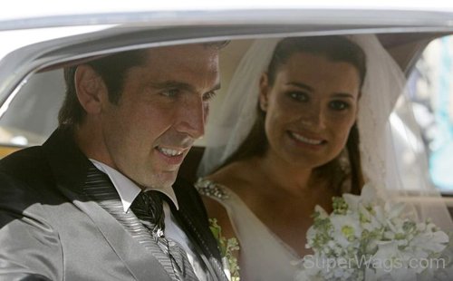 Gianluigi Buffon And Alena Seredova Wedding Time in Car