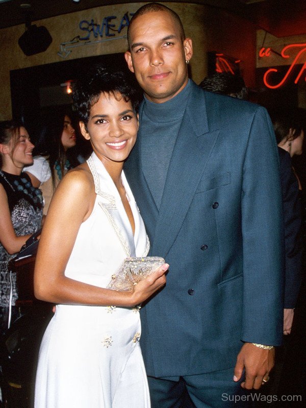 Halle Berry And David Justice Picture