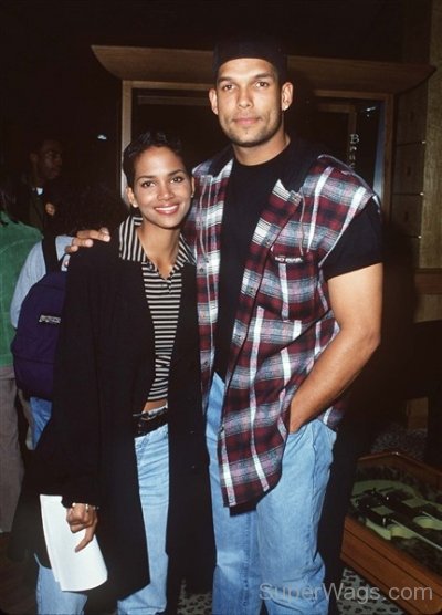 Halle Berry and David Justice Pic