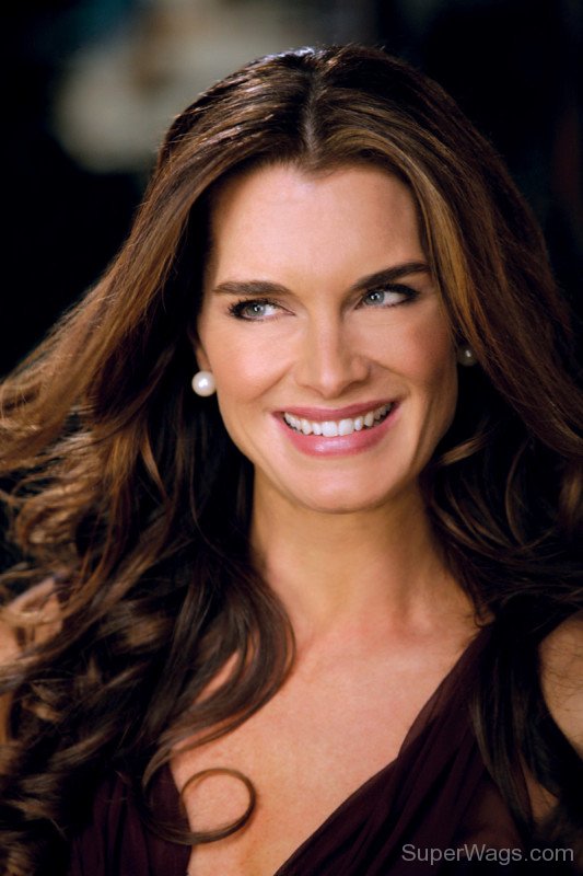 Brooke Shields Smiling Picture