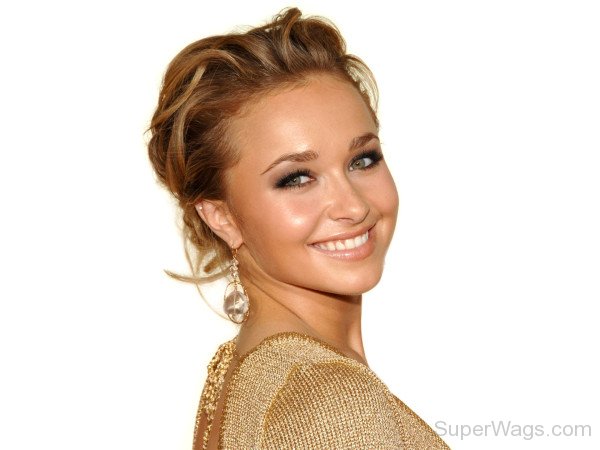 Hayden Panettiere Golden Look