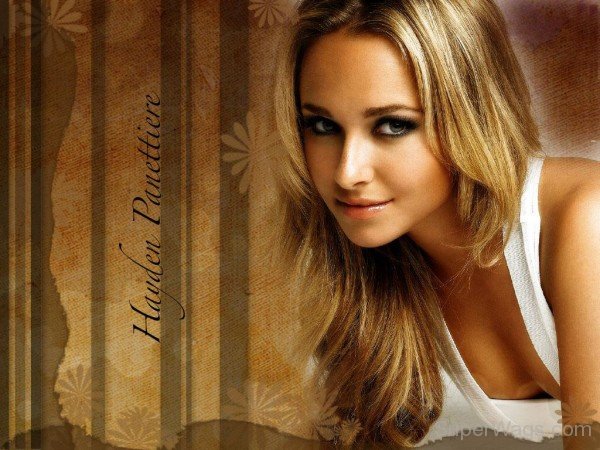 Hayden Panettiere Looking Beautiful