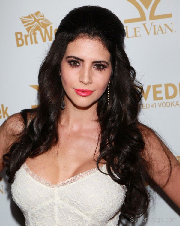 Hope Dworaczyk Wearing White Dress