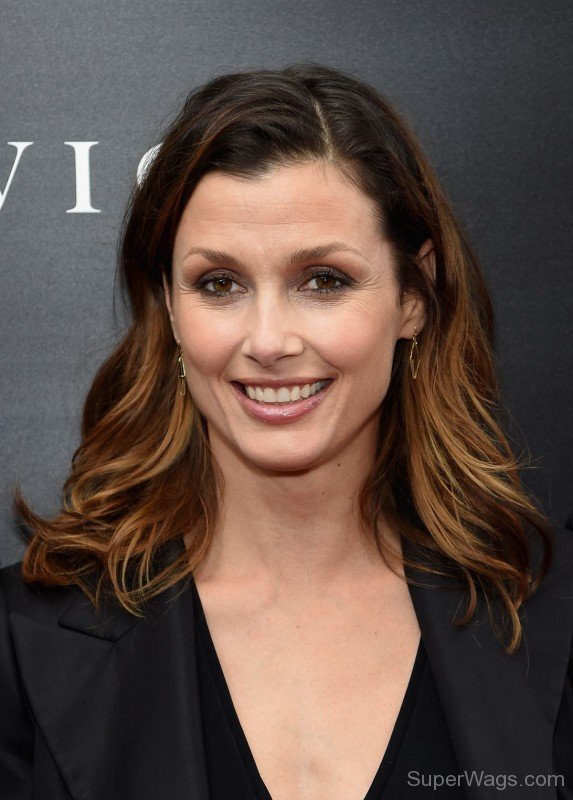 Long Hair Style Of Bridget Moynahan