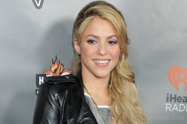 Shakira Smiling 