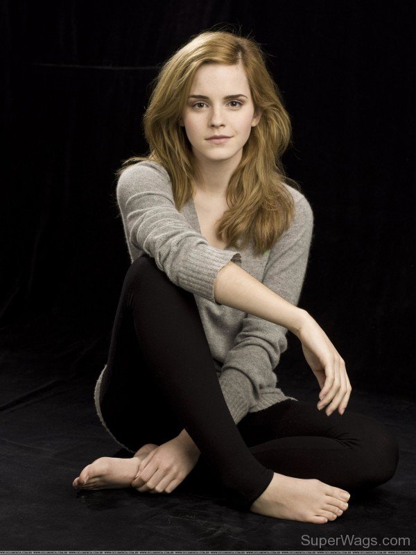 Emma Watson In Casual Outfit