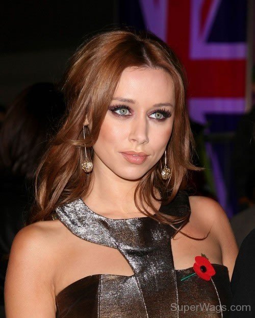 Una Healy  Looking Gorgeous 