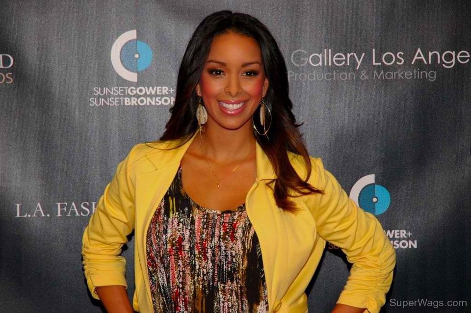 Gloria Govan Wearing Yellow Coat Super Wags Hottest Wives And