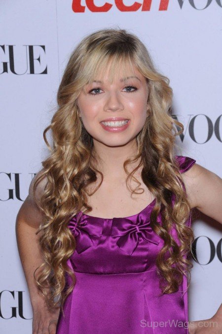 Good Looking Jennette Mccurdy