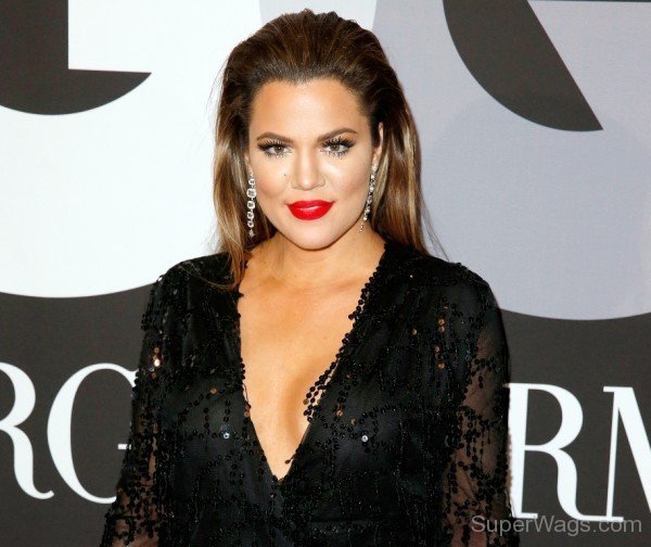 Ravishing Khloe Kardashian-SW12386