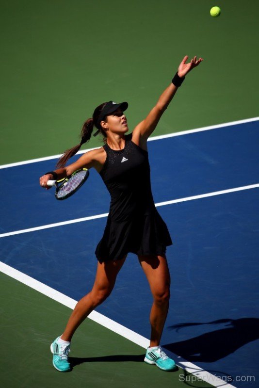 Ana Ivanovic In Tennis Court