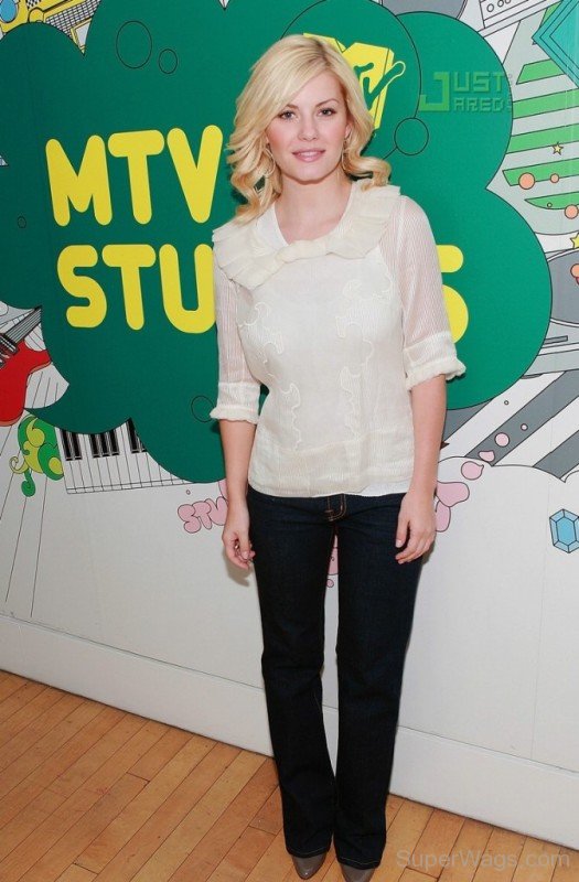 Elisha Cuthbert Wearing White Top And Black Jeans