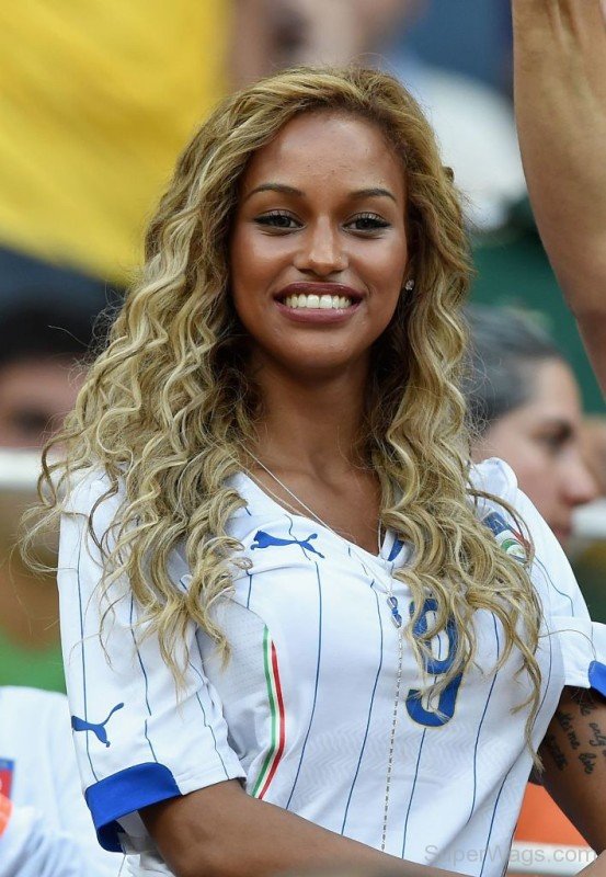 Fanny Neguesha Smiling Face