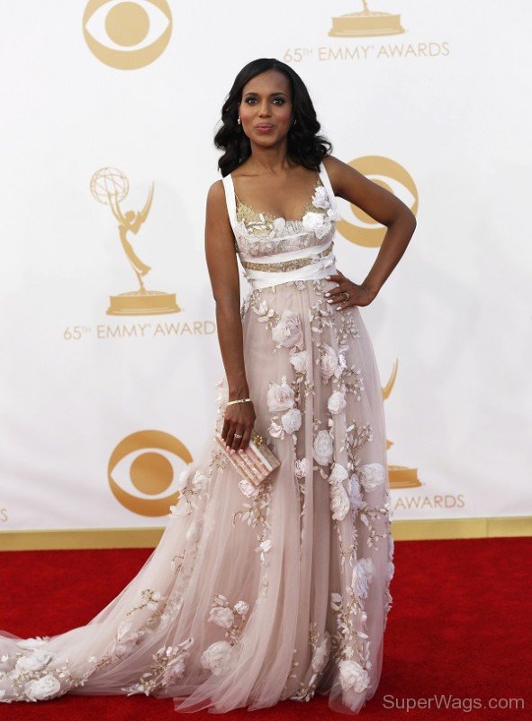 WKerry Washington Lovely Pose 