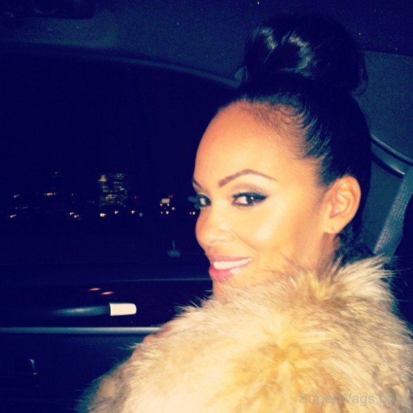 Evelyn Lozada Bun Hairstyle