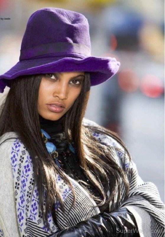 Ariel Meredith Wearing Hat-SW140