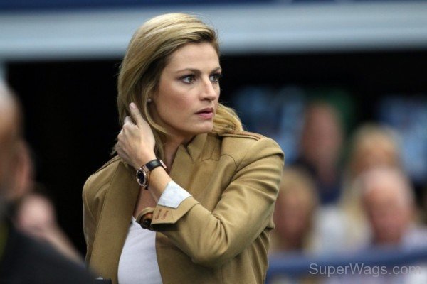 Erin Andrews Looking Nice