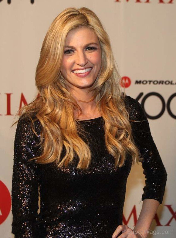 Erin Andrews Layerd Hairstyle-SD1040