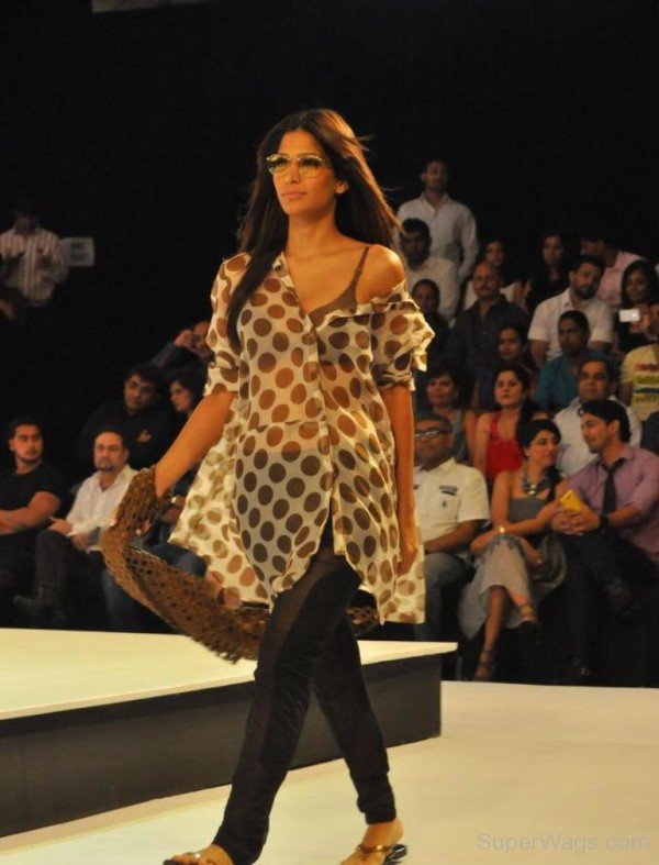 Mashoom Singha Doing Ramp Walk4-SD129