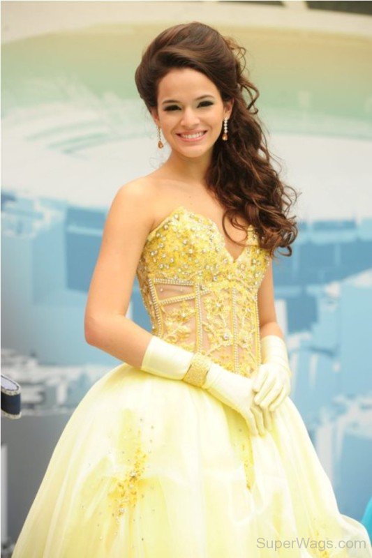 Bruna Marquezine In Yellow Dress-SW140