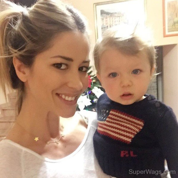 Elena Santarelli With Her Baby-Sw128