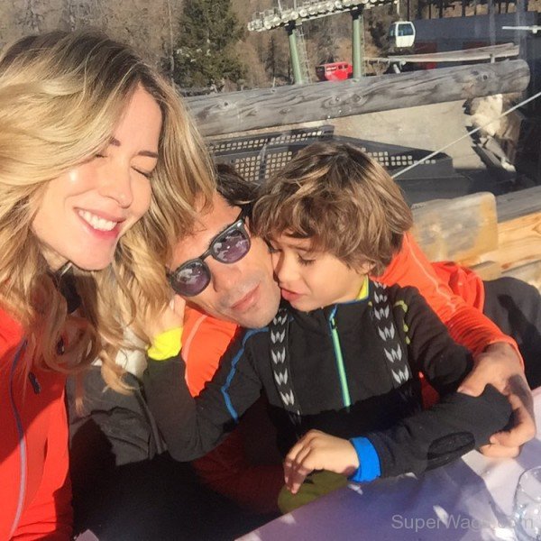 Elena Santarelli With Her Family-Sw129