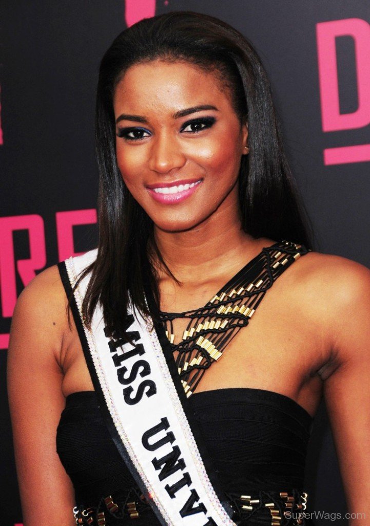 Delightful Leila Lopes | Super WAGS - Hottest Wives and Girlfriends of ...