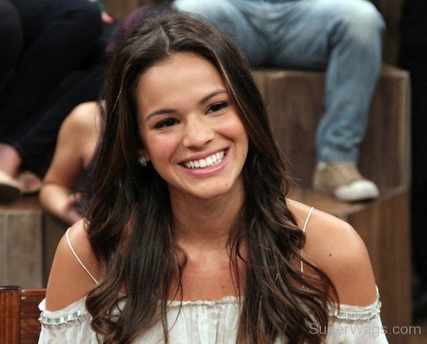 Smiling Face Of Bruna Marquezine-SW194