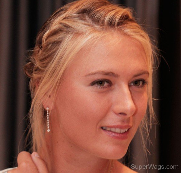 Cute Maria Sharapova 1-SW4015