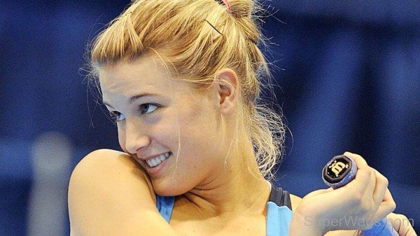 Eugenie Bouchard Cute Smile