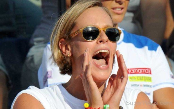 Federica Pellegrini Shouting-SW1079