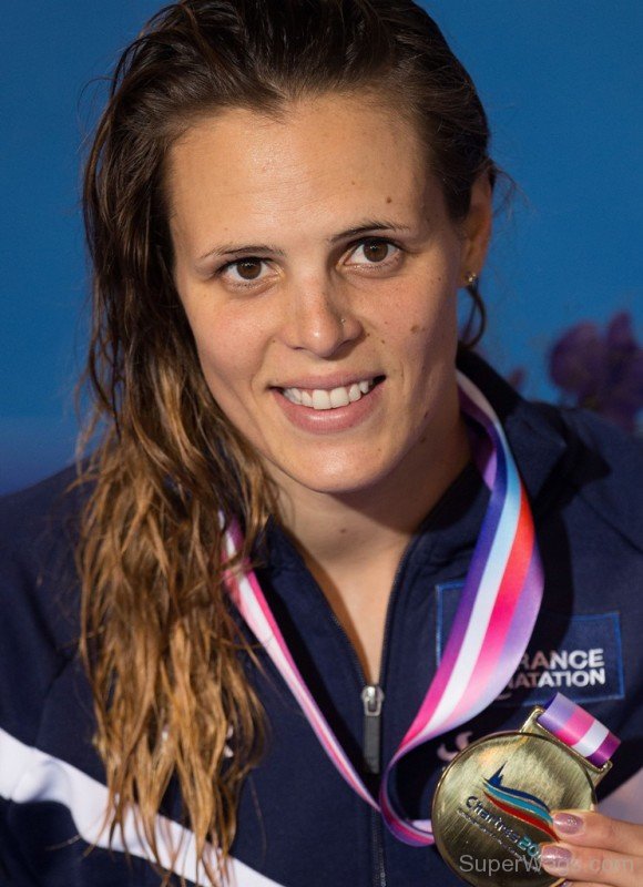 Laure Manaudou Smiling Face-SW1037