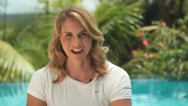 Libby Trickett Layered Hairstyle-SW126