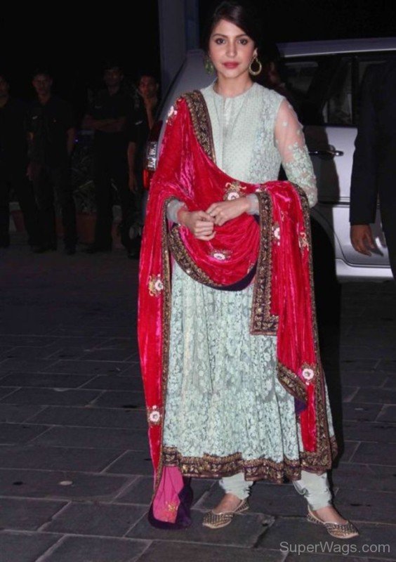 Anushka Sharma In Anarkali Suit-SW115