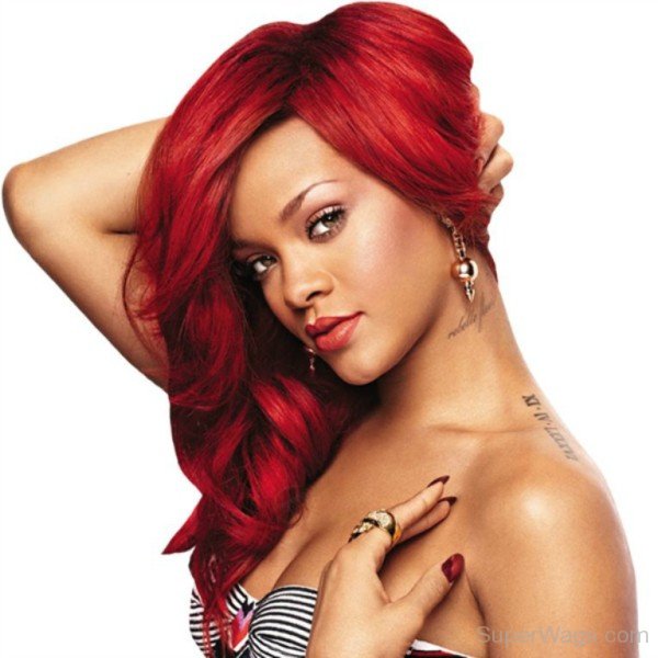 Robyn Rihanna Looking Attractive-SW1071