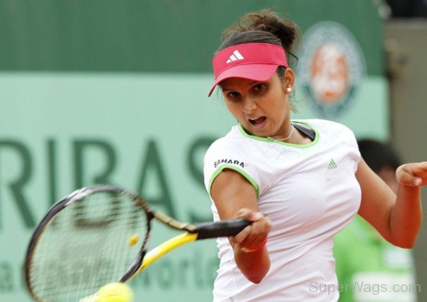 Sania Mirza Indian Tennis Player 3-SW1055