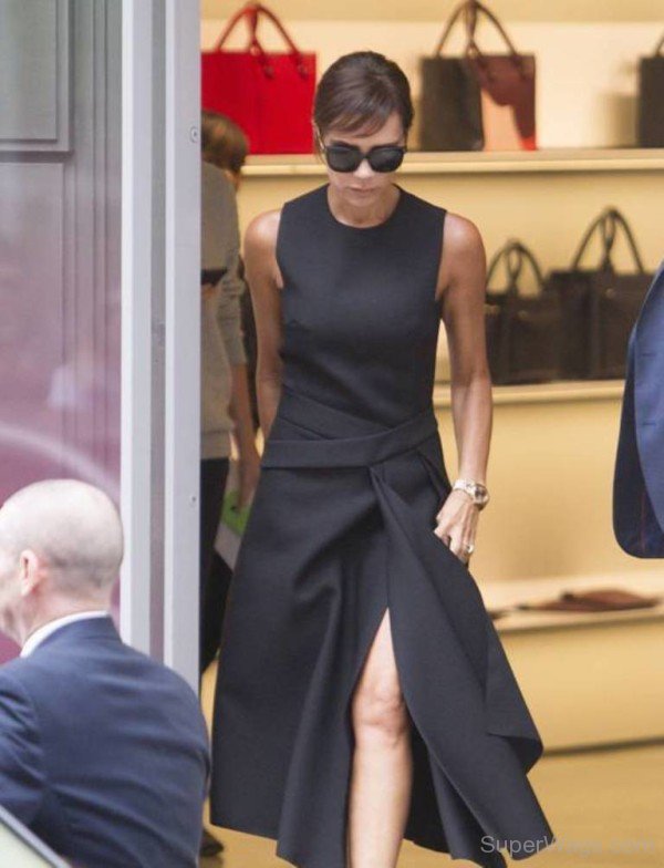 Victoria Beckham In Black Dress 0-Sw121