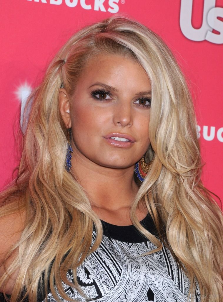 Jessica Simpson Layered Hairstyle Super Wags Hottest Wives And