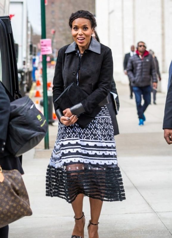 Kerry Washington Wearing Black Jacket-SW1094