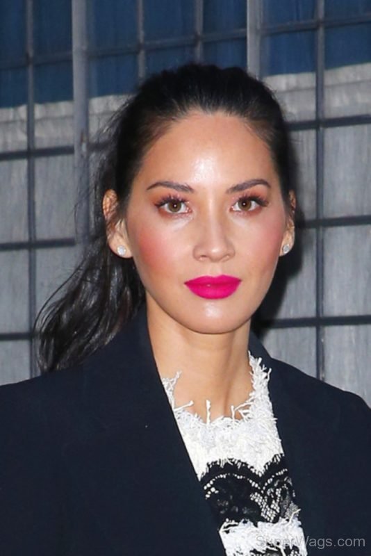 Olivia Munn Dark Pink Lips-SW1057