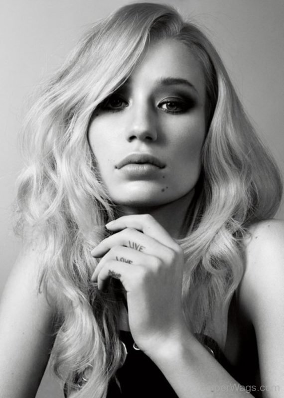 Closeup Of Iggy Azalea-SW1010