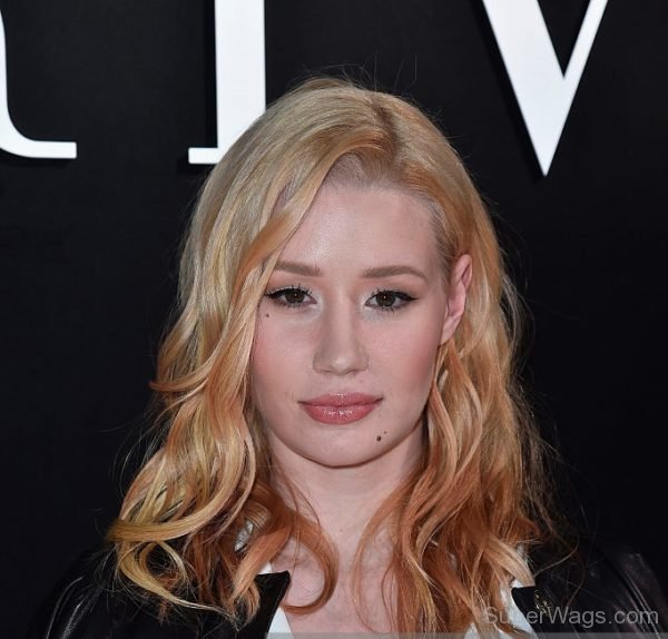 Iggy Azalea Closeup-SW1026