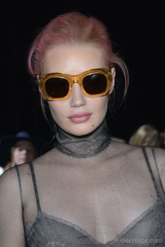 Iggy Azalea Wearing Goggles-SW1073