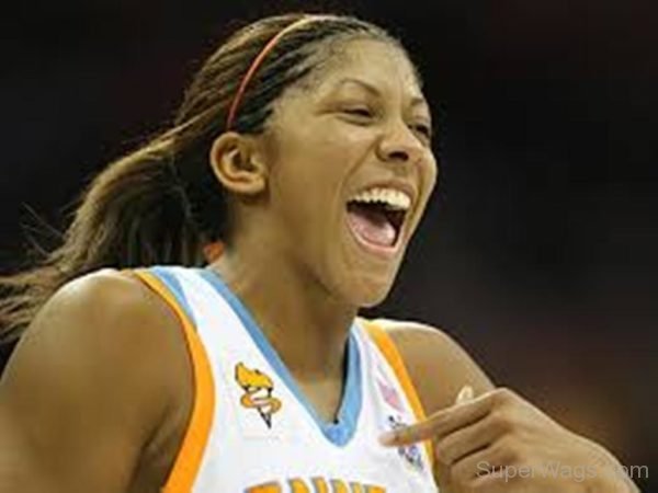 Candace Parker Laughing-SW1042