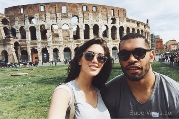 Claudia Sampedro And  Julius Peppers