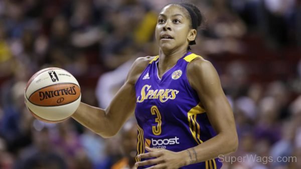 Female Basketball Player Candace Parker-SW1094